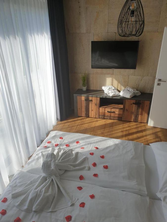 Ea Hotel Kraskov Stary Dvur Bagian luar foto