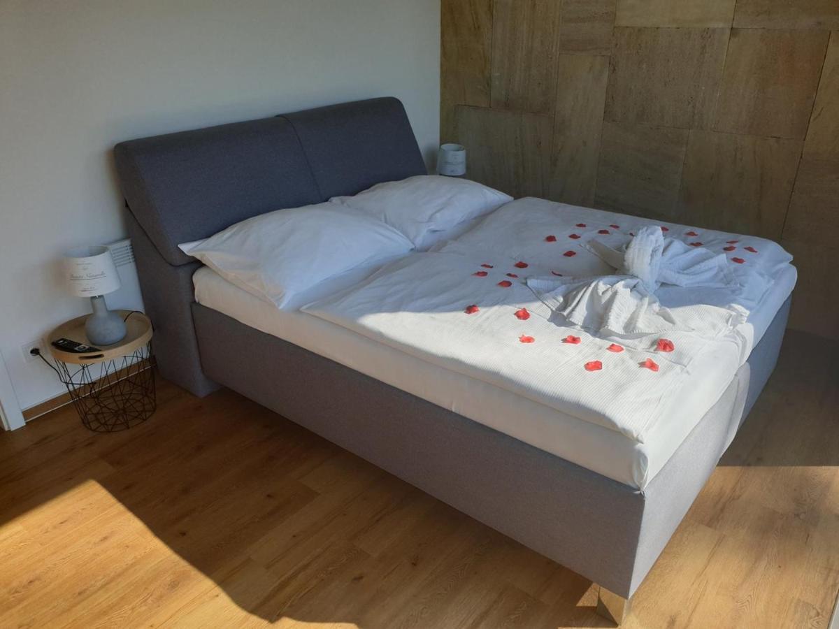 Ea Hotel Kraskov Stary Dvur Bagian luar foto